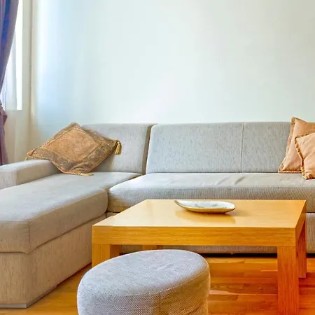 On Maxi Complex With Parking Apartment *